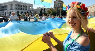 Киев признал ситуацию с миграцией украинцев катастрофой