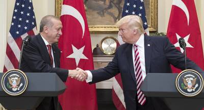 США раздумывают над снятием санкций с Турции