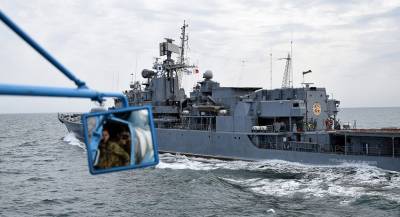 ВМС Украины призвали к разрыву договора по Азову
