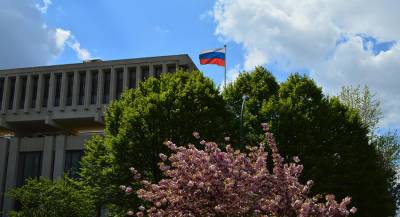 Посольство РФ выясняет детали инцидента с задержанием чеченцев