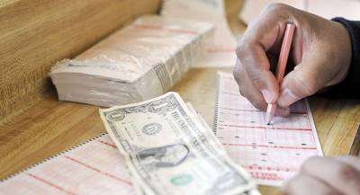 В американской лотерее разыграли рекордный джекпот
