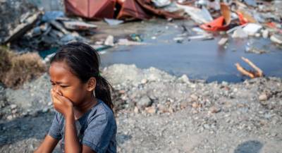 Число жертв землетрясения в Индонезии превысило 2,1 тыс.