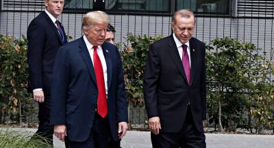 Эрдоган обсудил с Трампом ситуацию в сирийском Манбидже